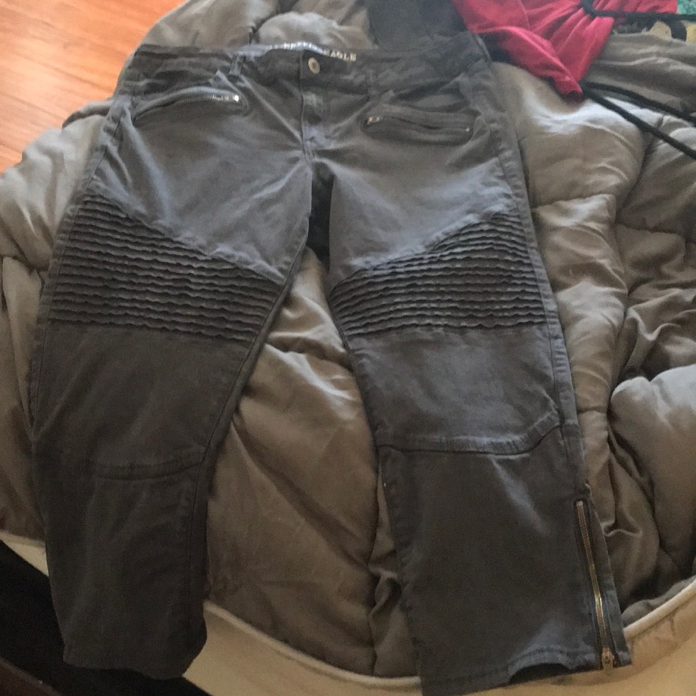 Woman’s motto pants